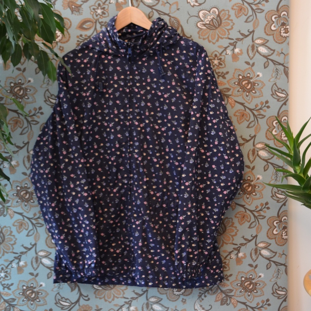 beautiful light jacket from northern reflections